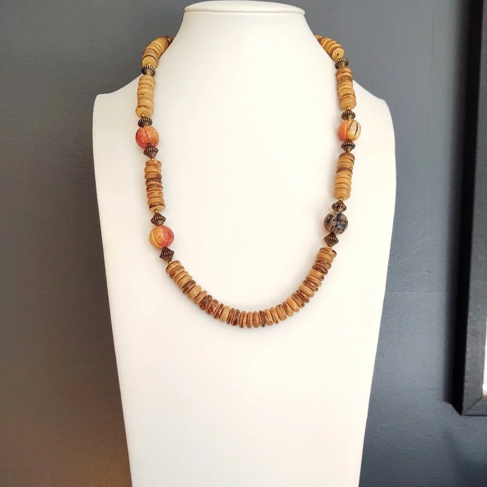 Vintage wood and bead necklace